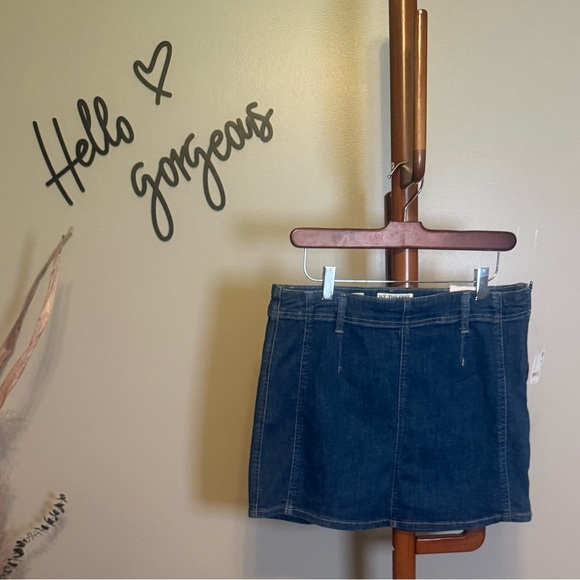 Free People Dresses & Skirts - NWT Free People Daylight Stretch Denim Mini Skirt Sz 30